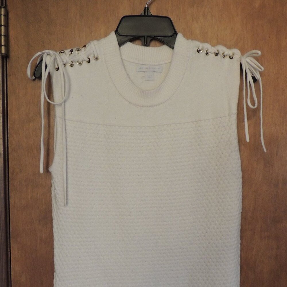 New York & Company White Textured Knit Sleeveless Midi Dress Size L